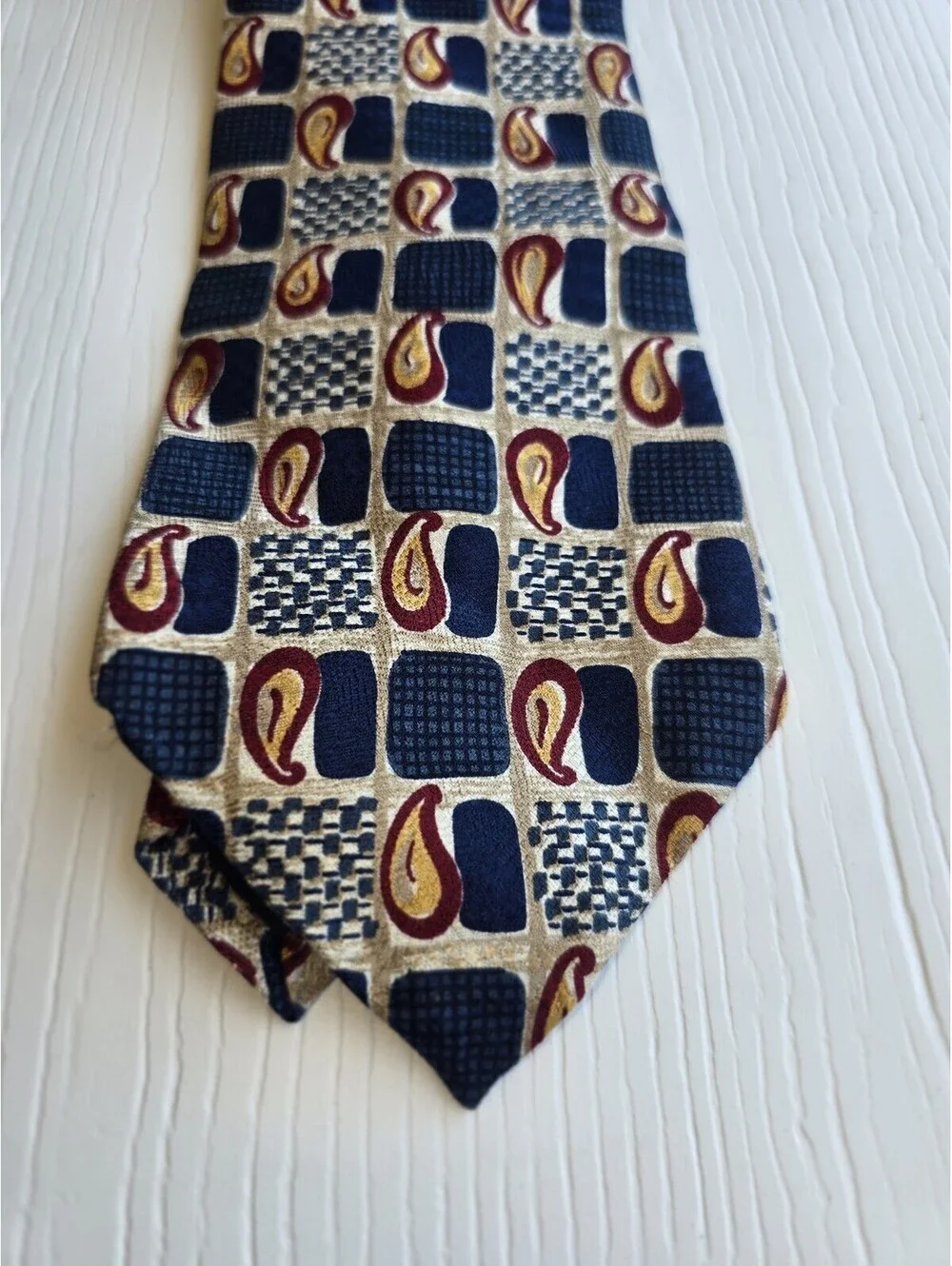 Mark Shale 100% Silk Tie Hand Made Italy 64x4 Geometric Paisley Navy Gold