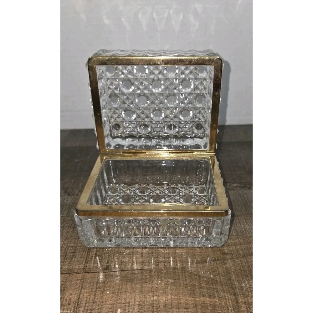 Vtg GSE Ottone Garantito Cut Crystal Lidded Glass Jewely Casket Trinket Box READ