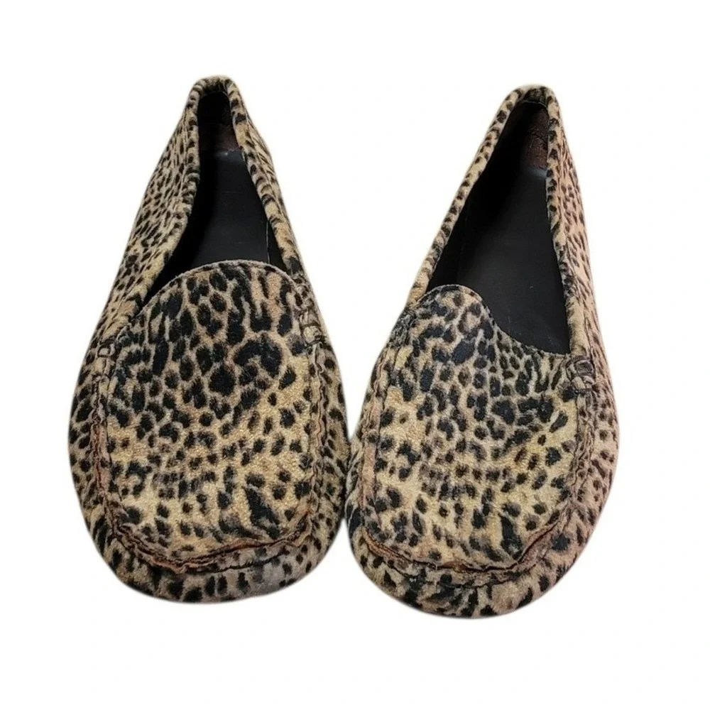 Stuart Weitzman classic driving