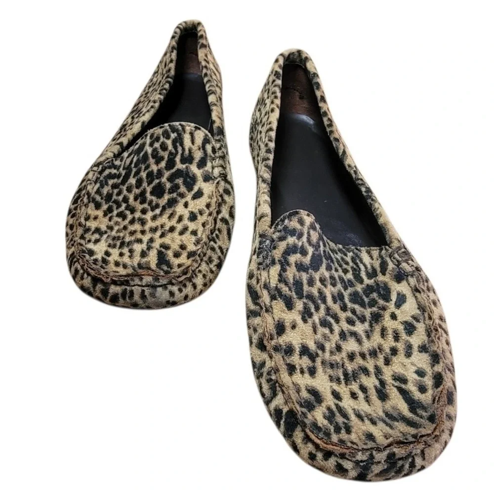 Stuart Weitzman classic driving