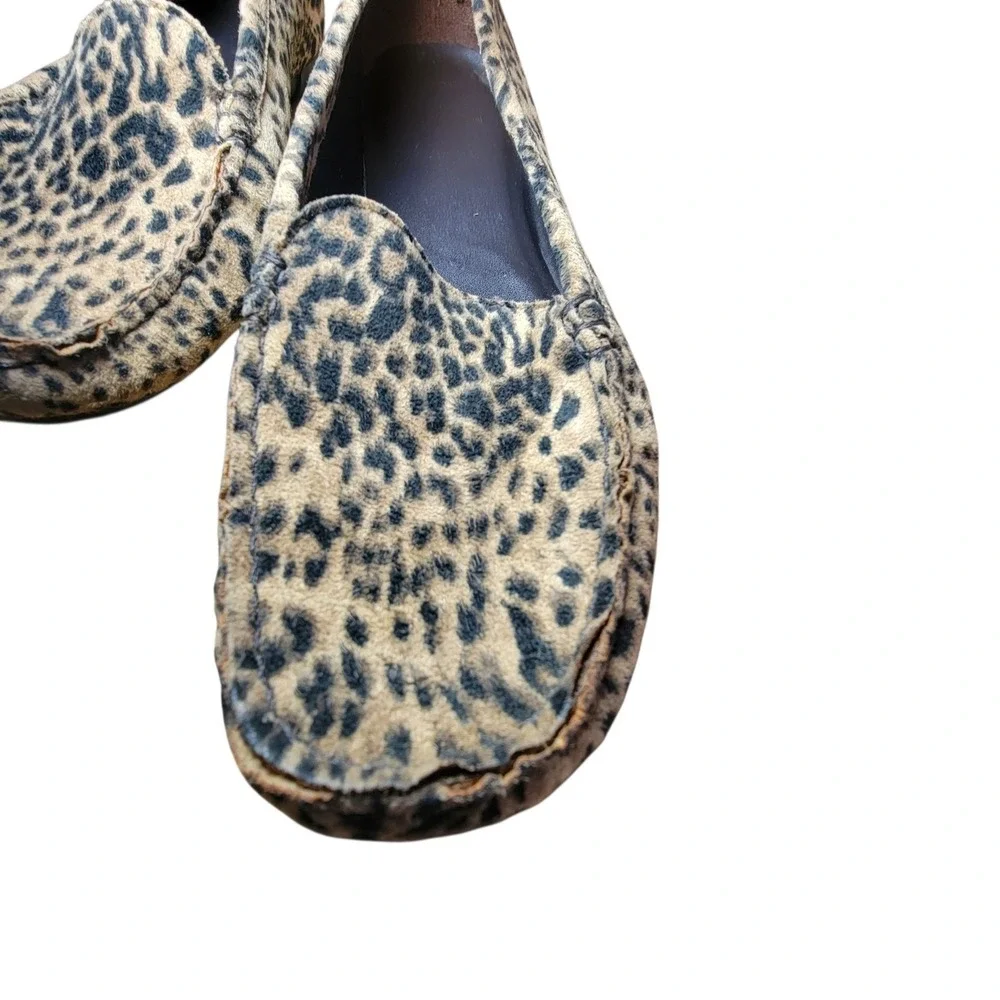 Stuart Weitzman classic driving