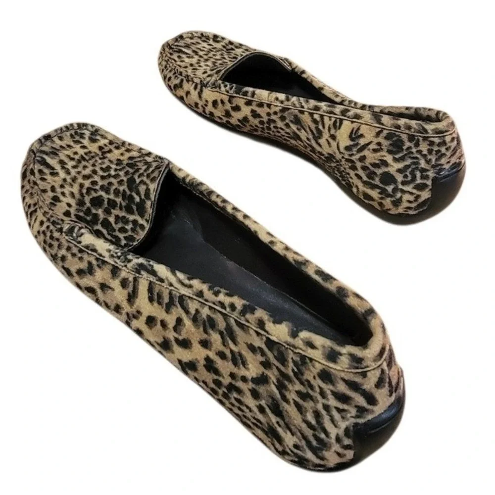 Stuart Weitzman classic driving