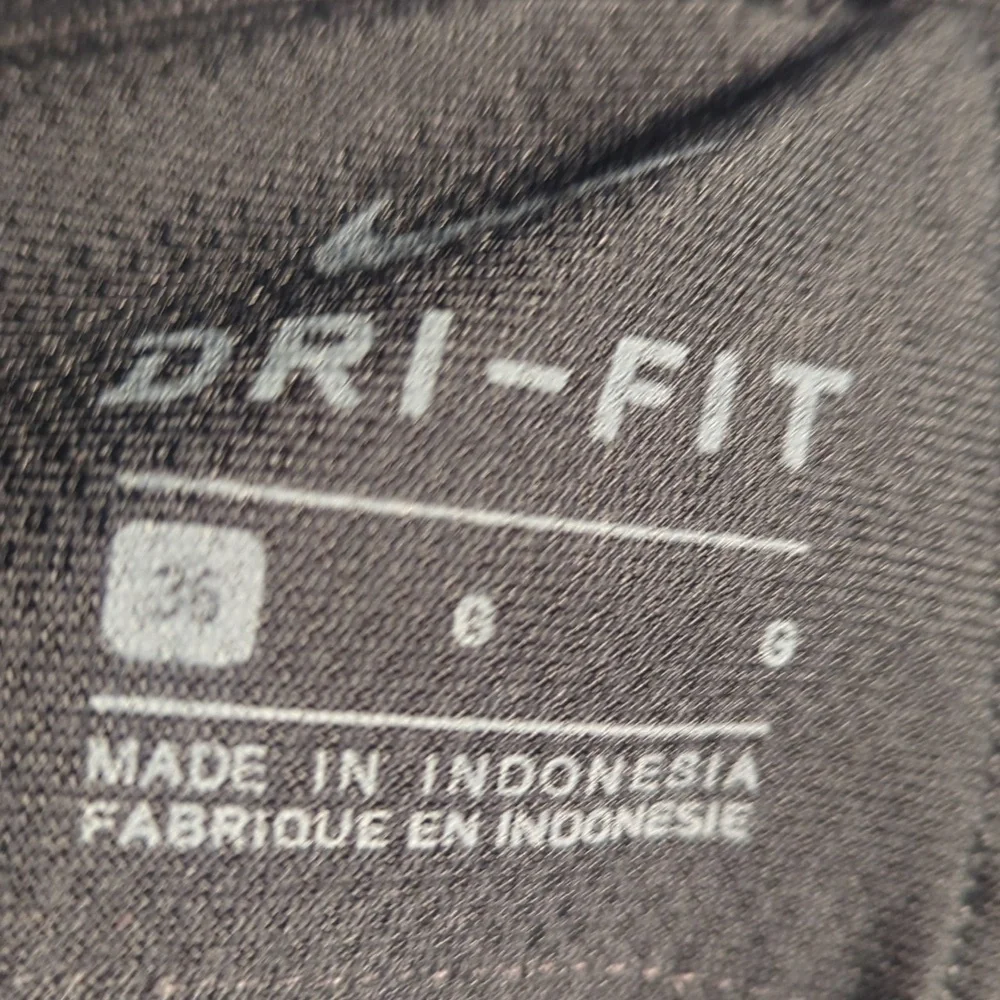 Nike classic black