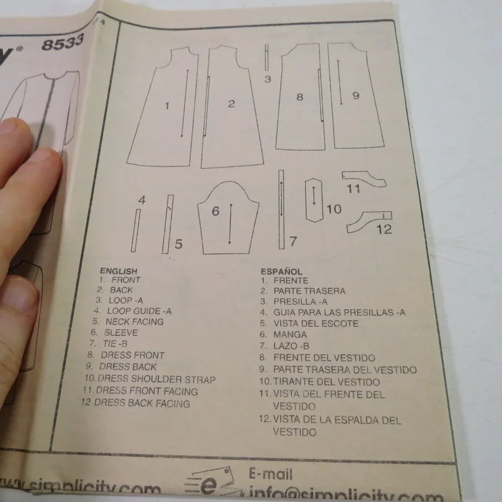 Simplicity 8533 mary