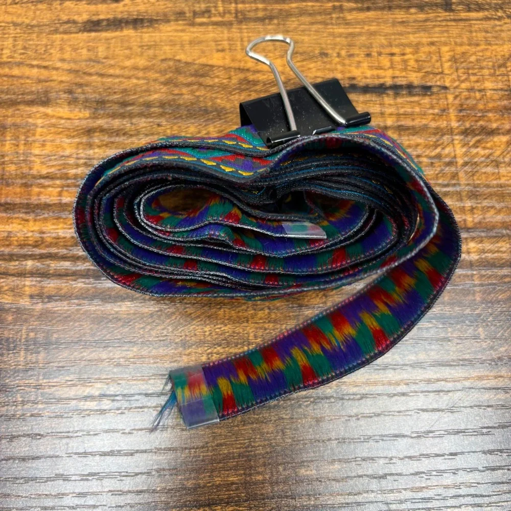 N/A vibrant woven
