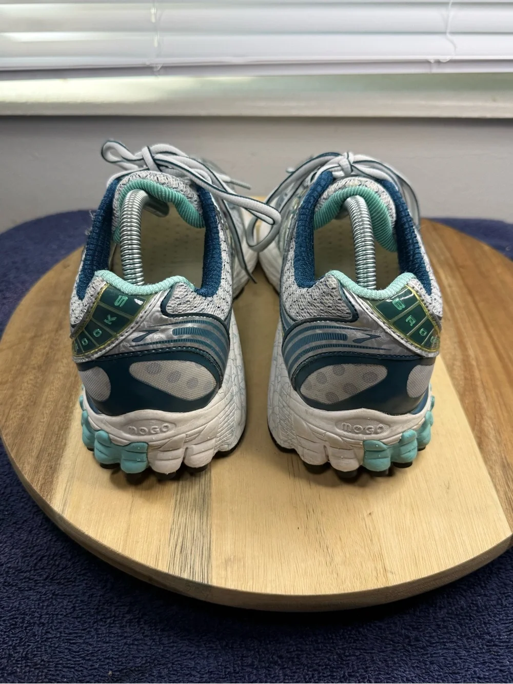 Brooks Women's trance 11 Gray Teal Athletic Running Shoes