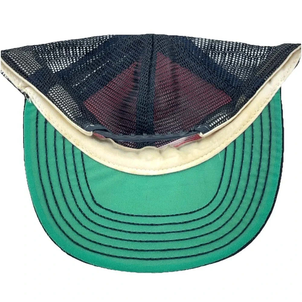 Unknown Factory includes hat