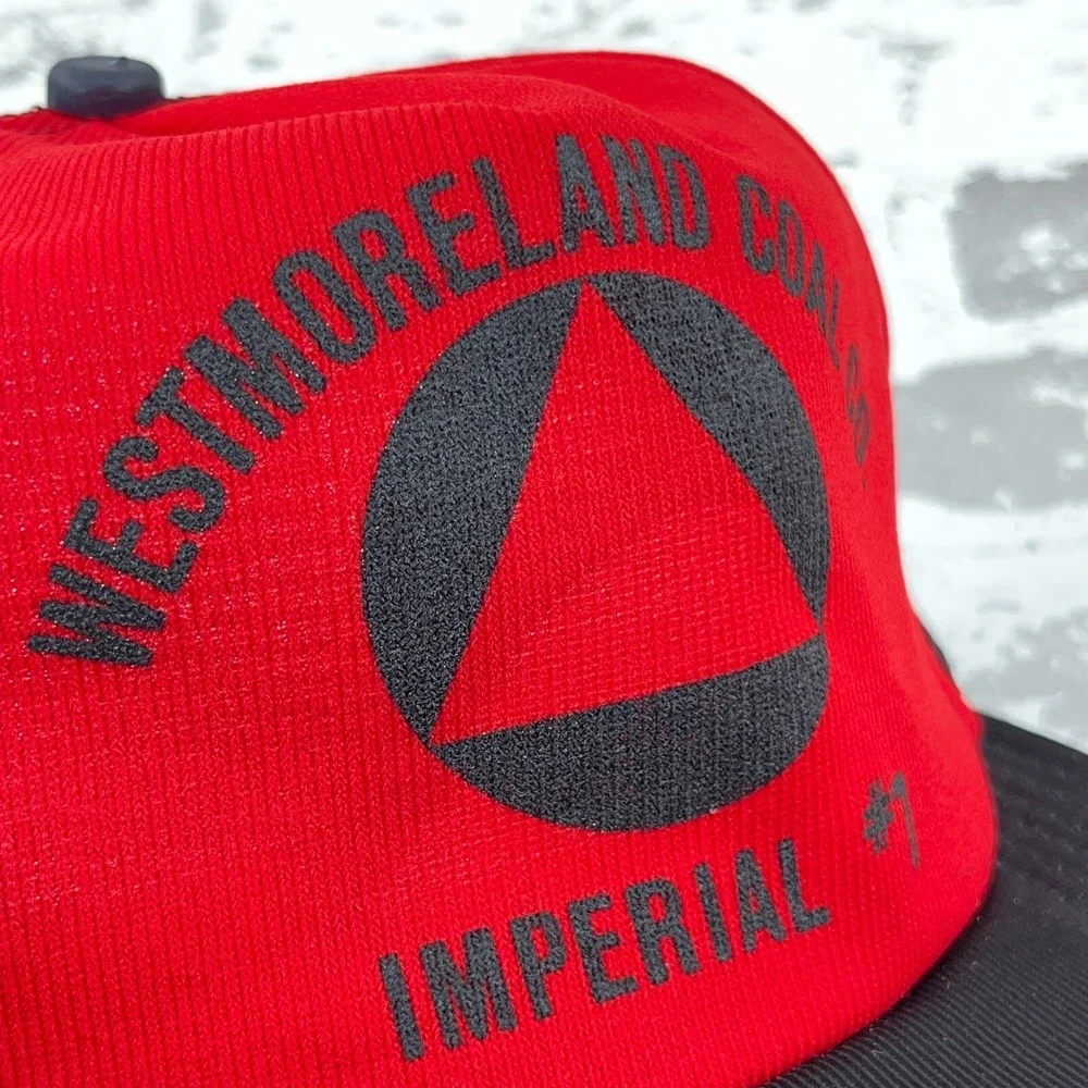 Unknown Factory includes hat