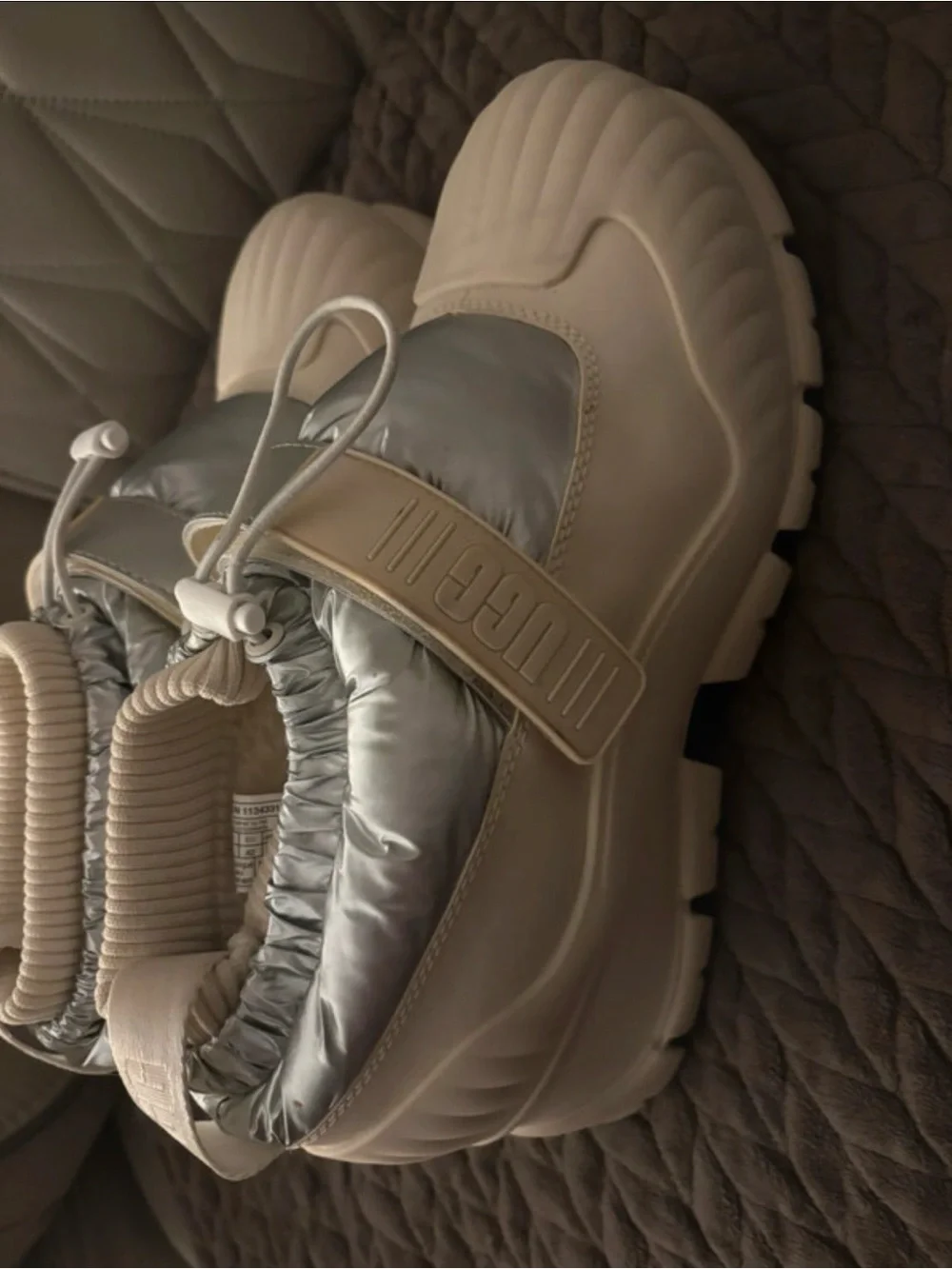 UGG metallic silver