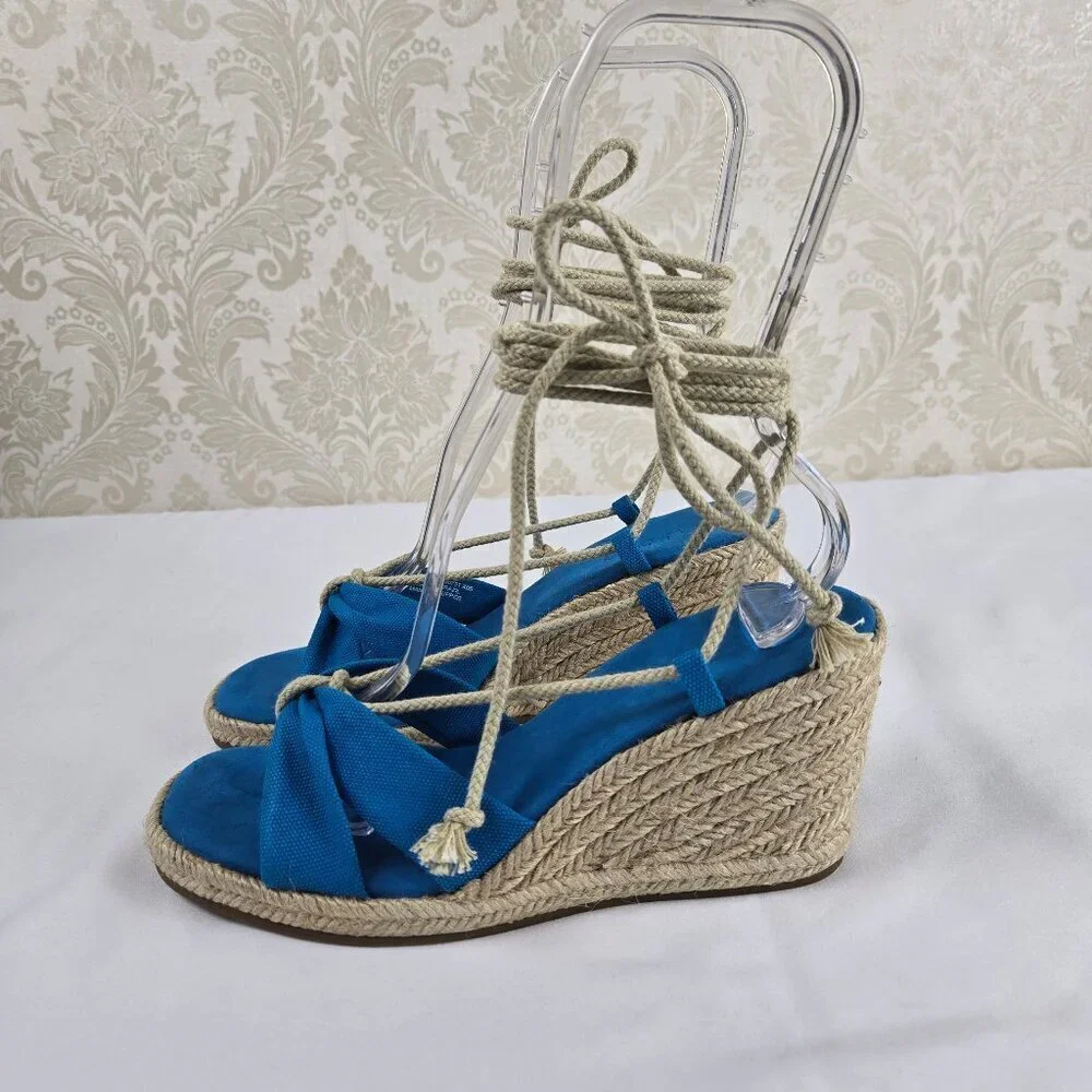 Lauren Ralph Lauren size 8b