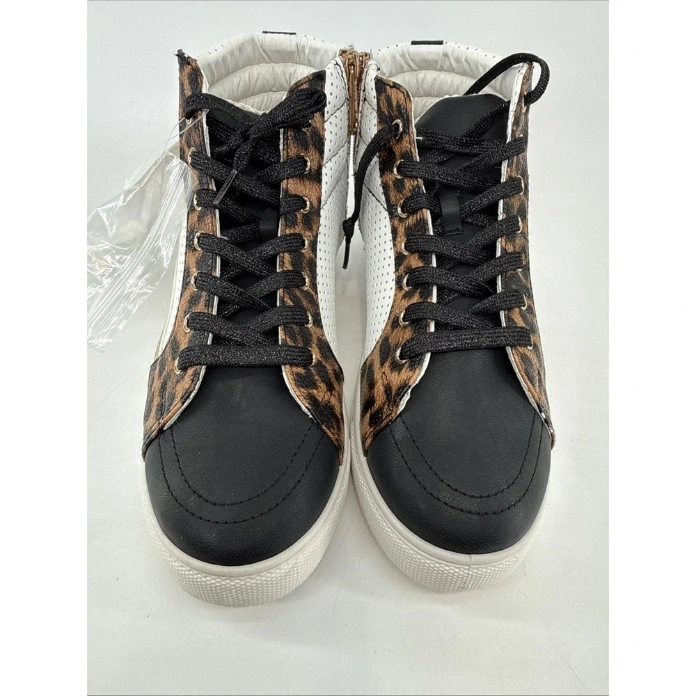Leopard product pair