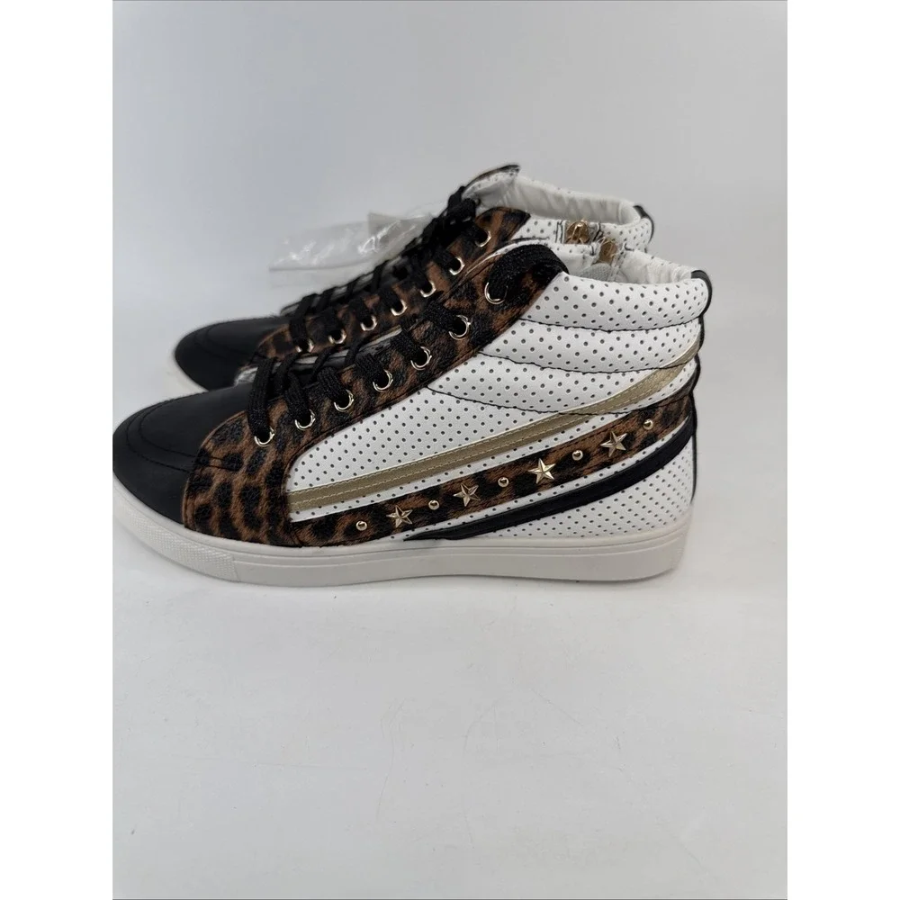 Leopard product pair