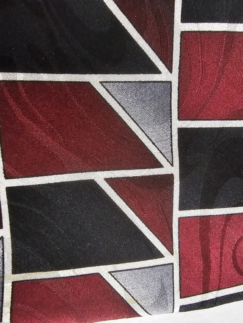 Geometric Print Neck Scarf in Wine, Black & Silver