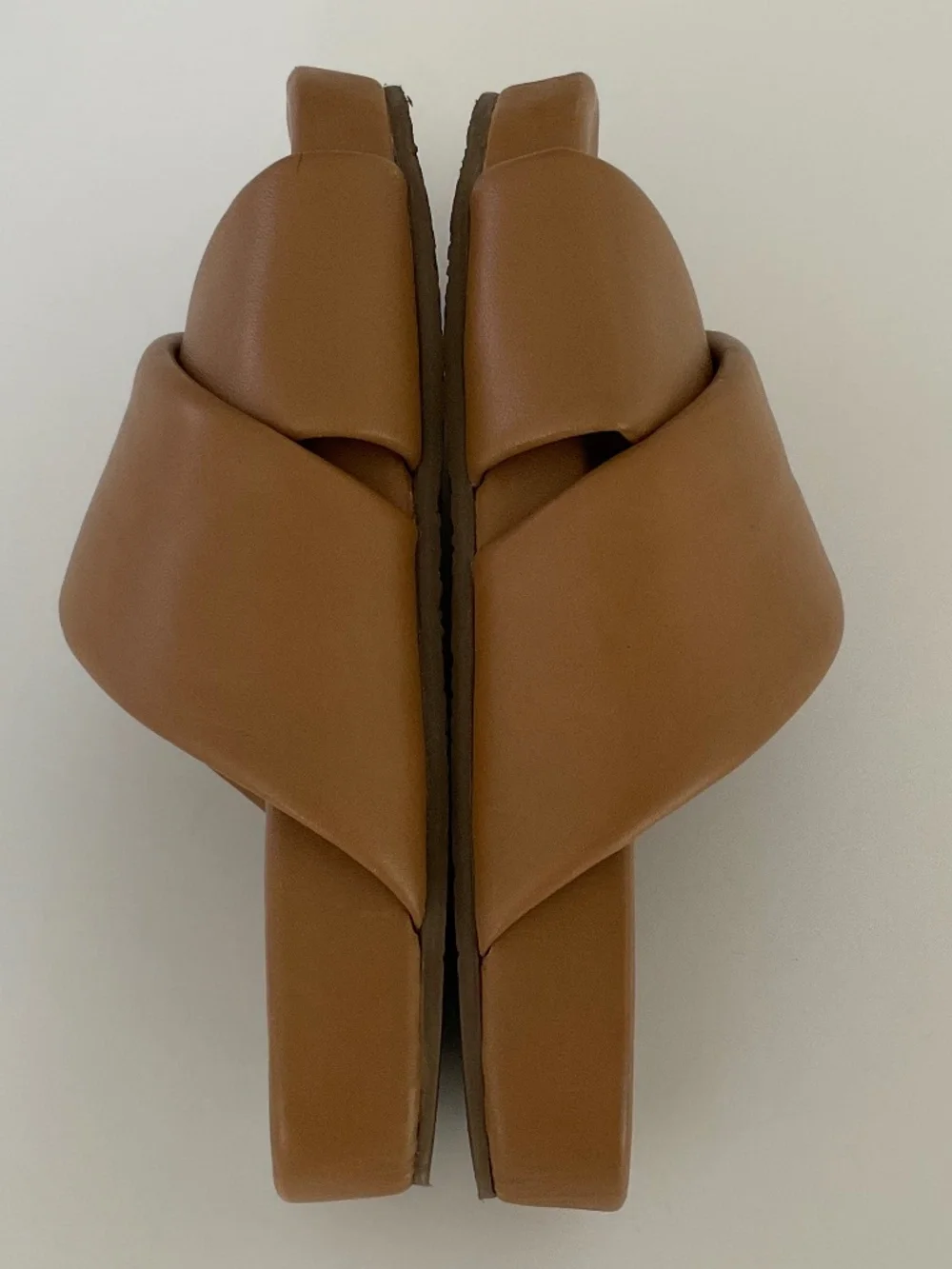 Seychelles heartfelt leather