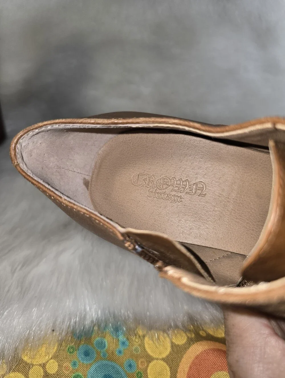 Crown Vintage 