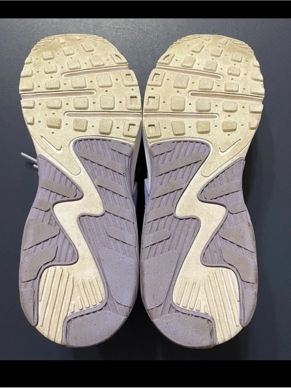 Nike women sneaker