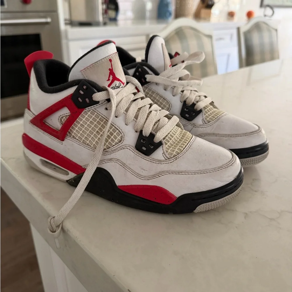 Jordan 4 Retro Red cement. Size 5.5