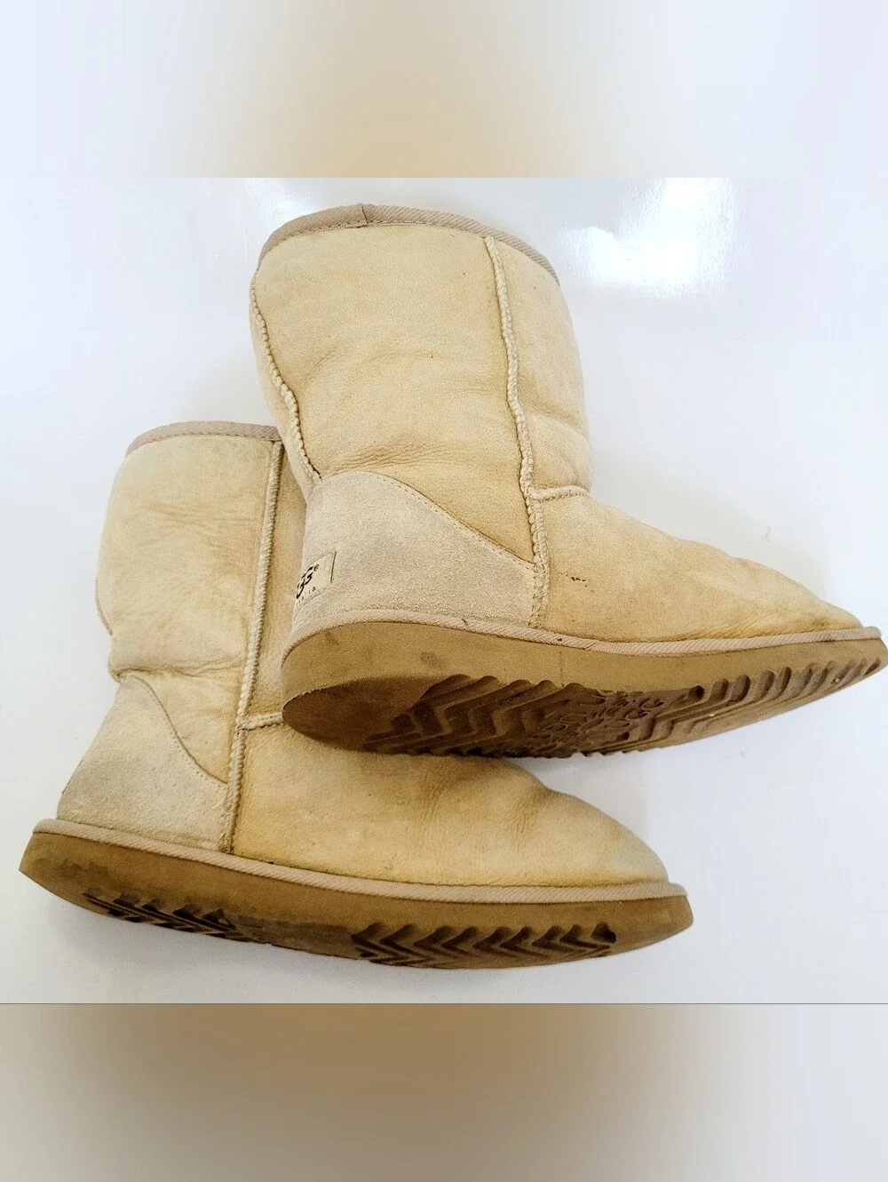 UGG classic short