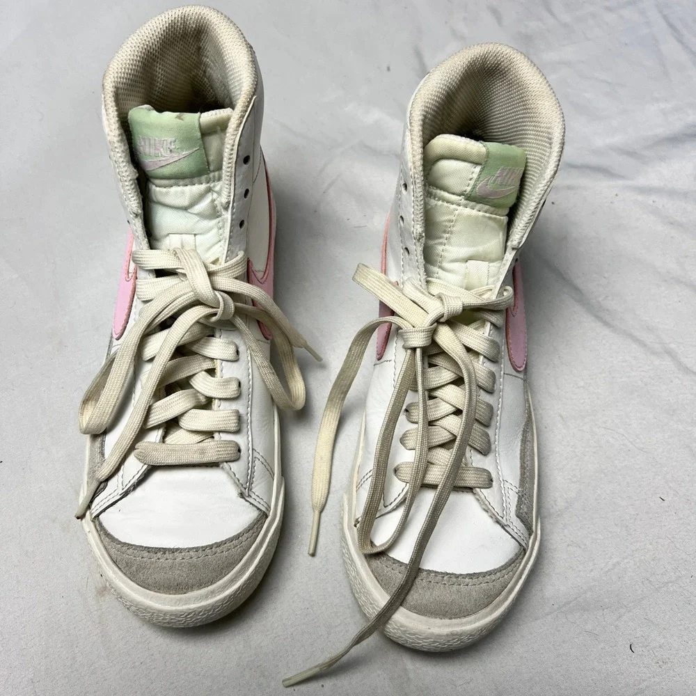 Nike Blazer‎ Mid Youth Shoes White Pink Casual Sneakers DA4086 106 Size 4.5Y