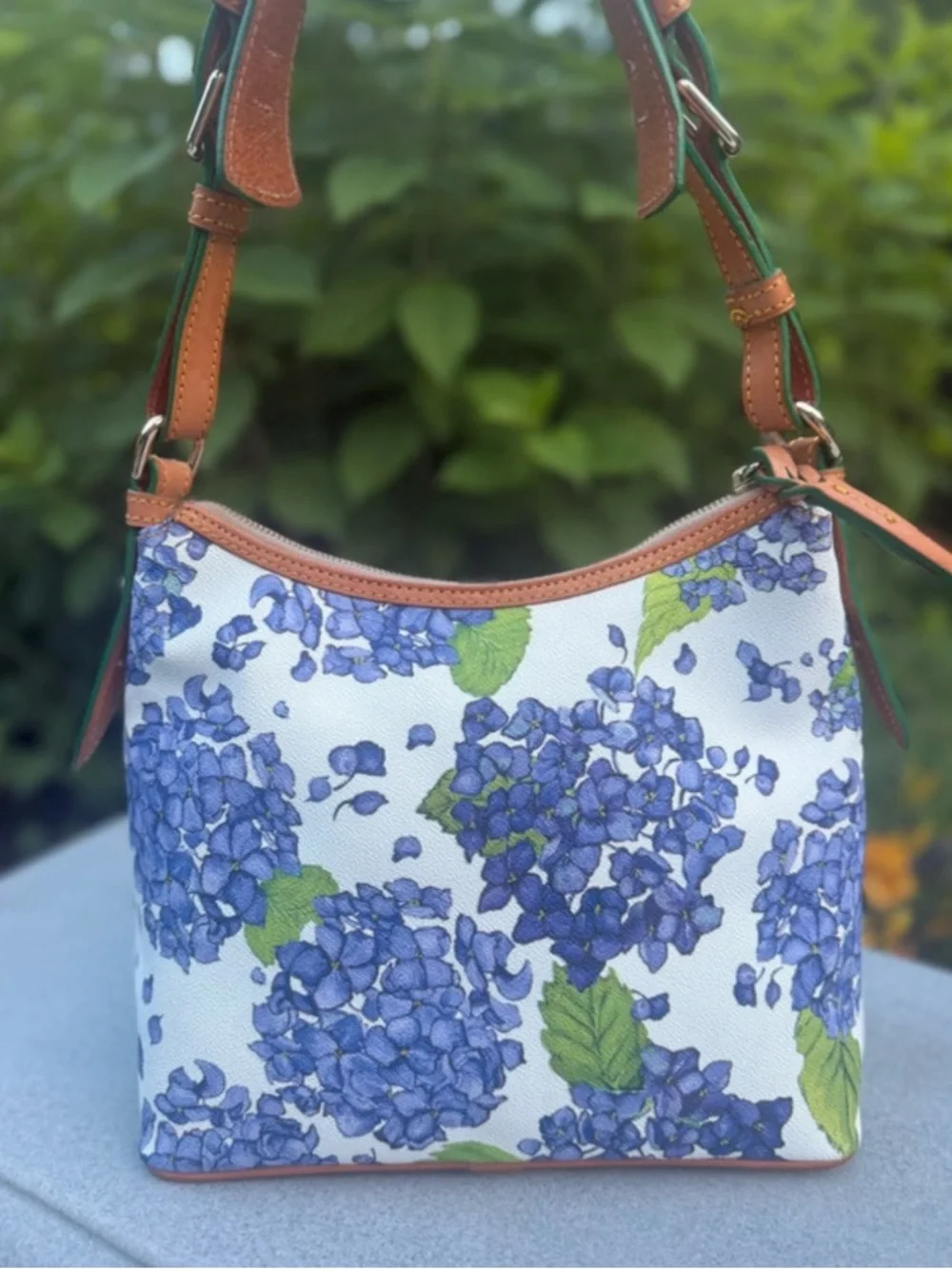 Dooney & Bourke dooney bourke