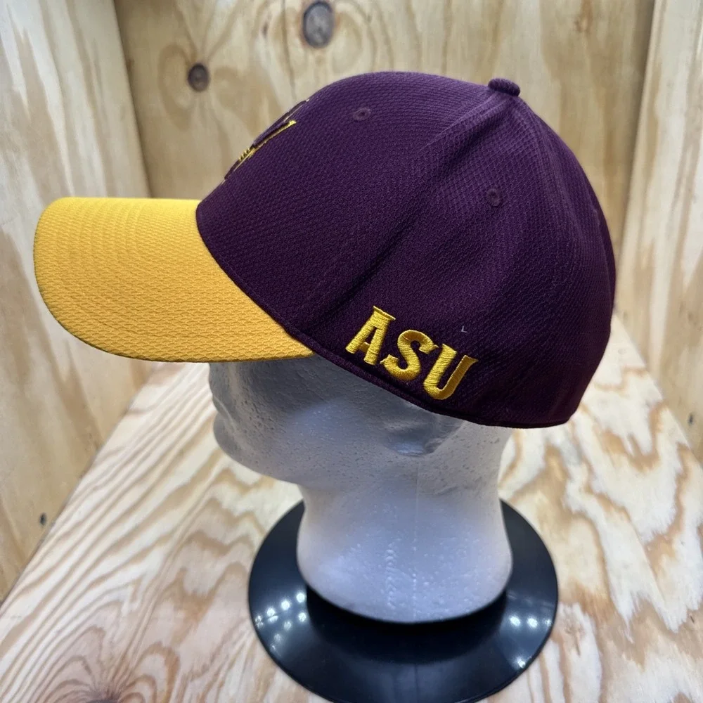 Arizona State Sun Devils Adidas Maroon Gold Hat A-Flex Fitted ASU Sample Cap S/M