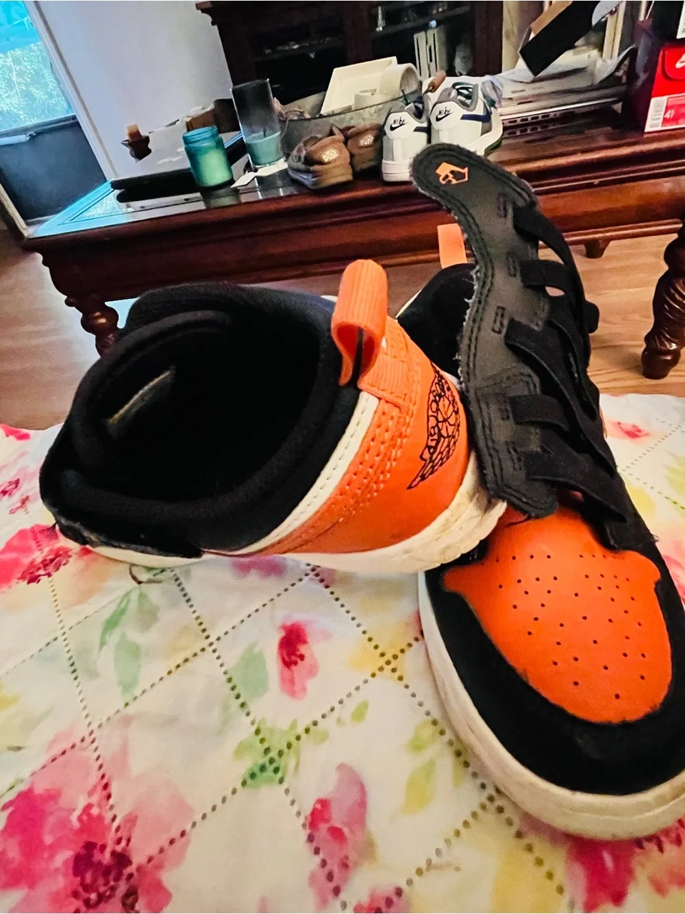 Nike low top