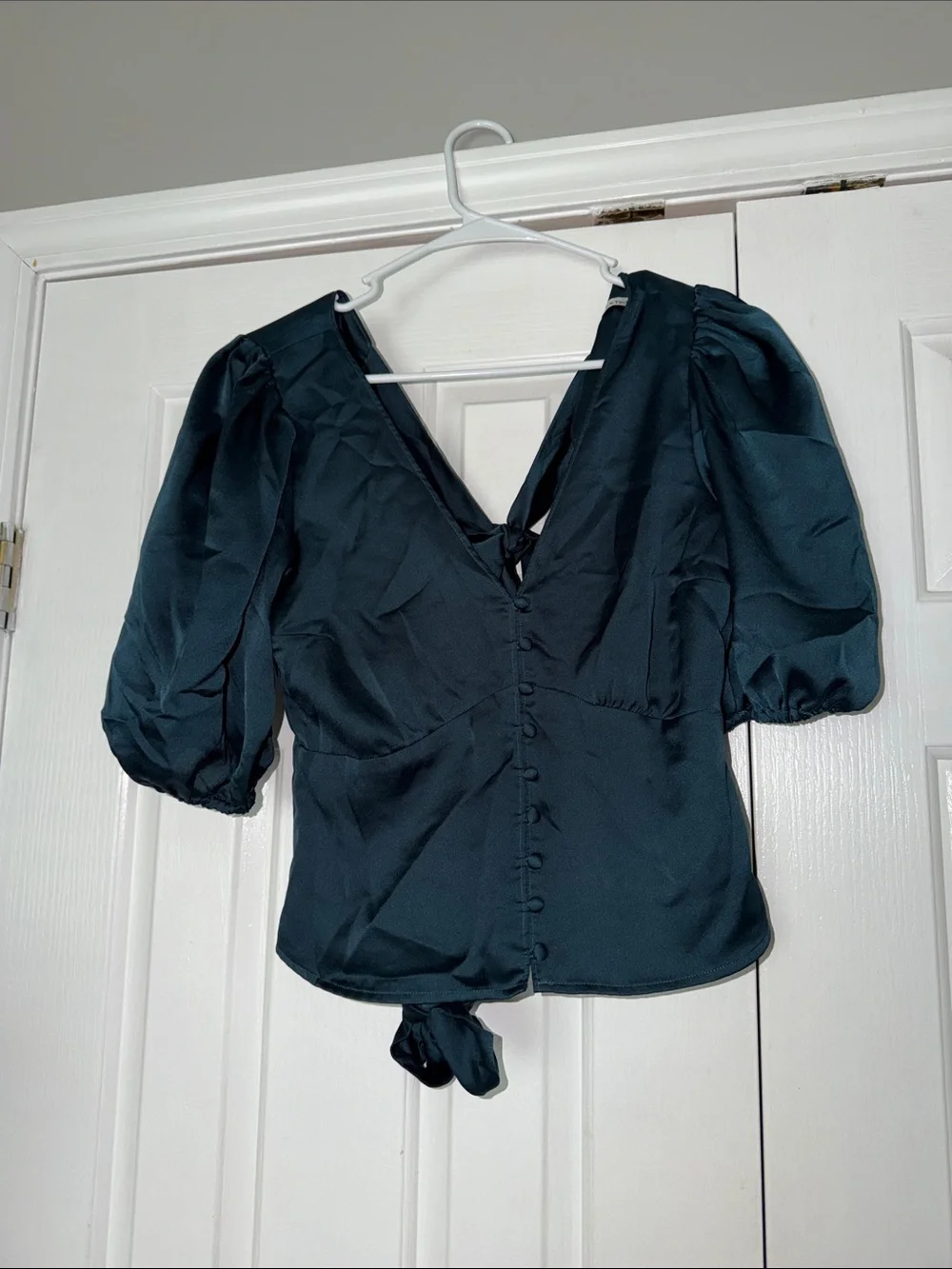Abercrombie and Fitch Green Satin Puff Sleeve Tie Back Blouse size S