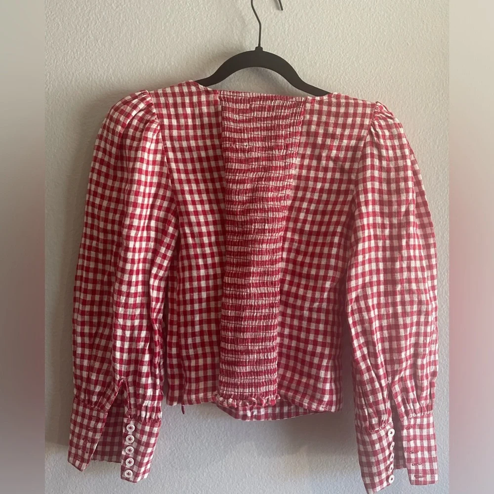 Reformation stylish square