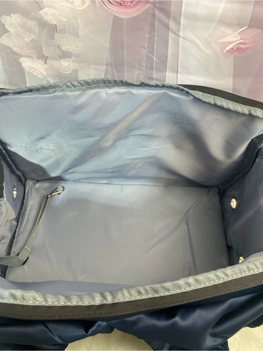New with tags pet carrier Tote Bag – Lightweight Everyday Carry