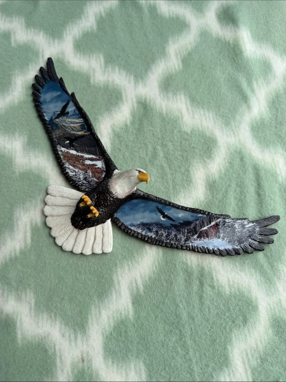 Porcelain Bald Eagle Bradford Exchange Soaring Majesty 84-B10-283.1 - Black Blue