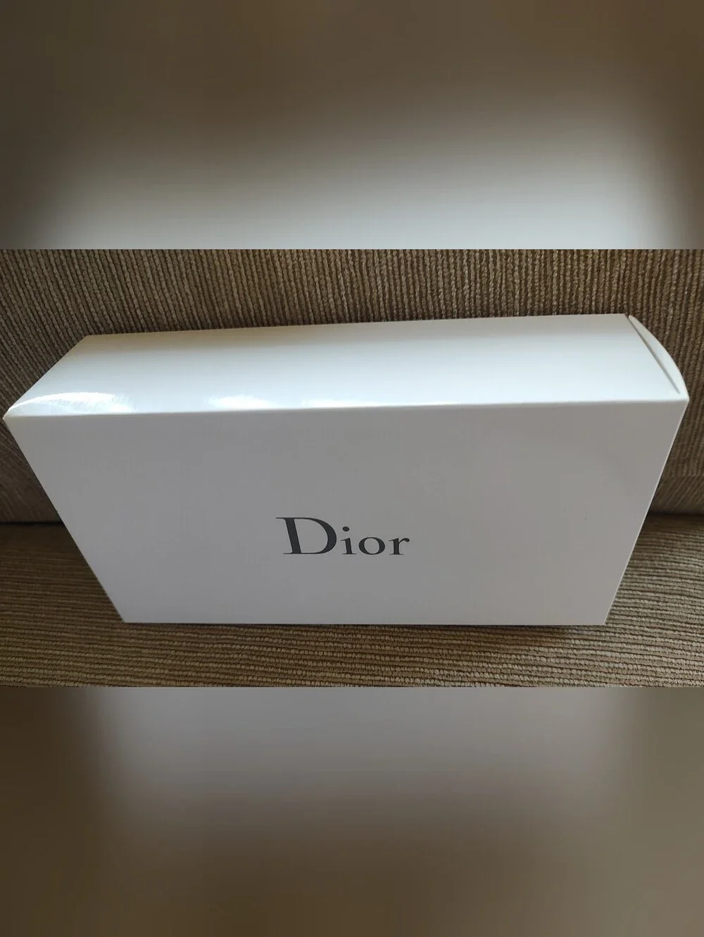 Dior white presentation