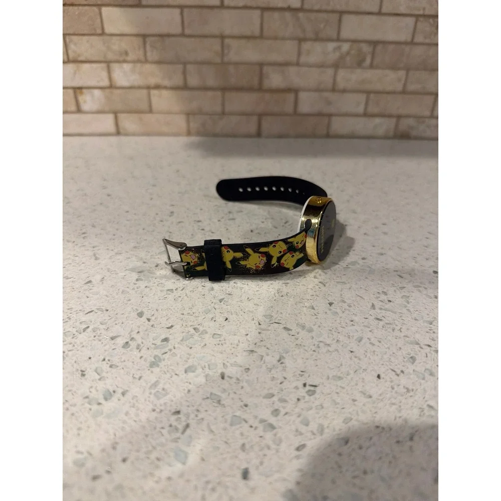 Pokemon watch g72 digital