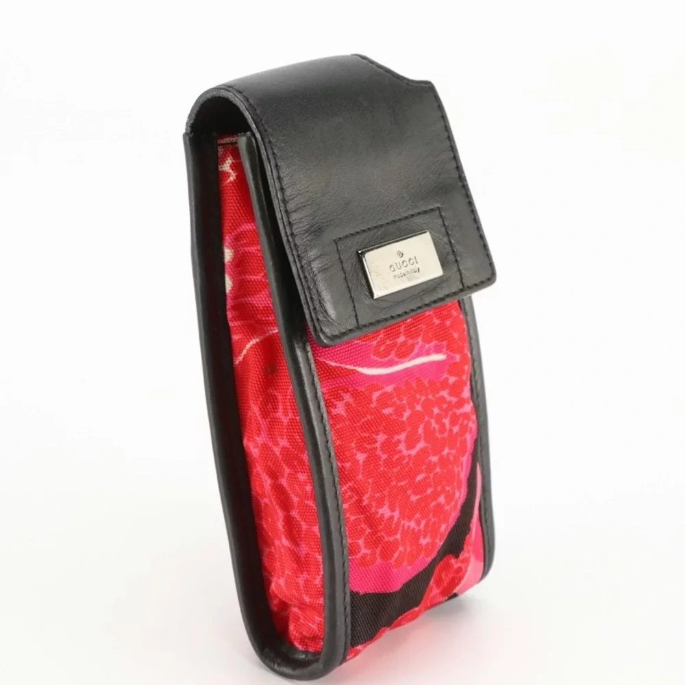 Gucci elegant case