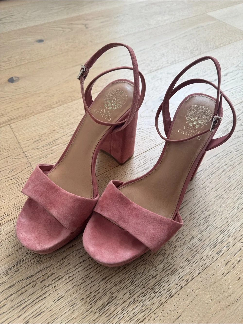Vince Camuto rose pink