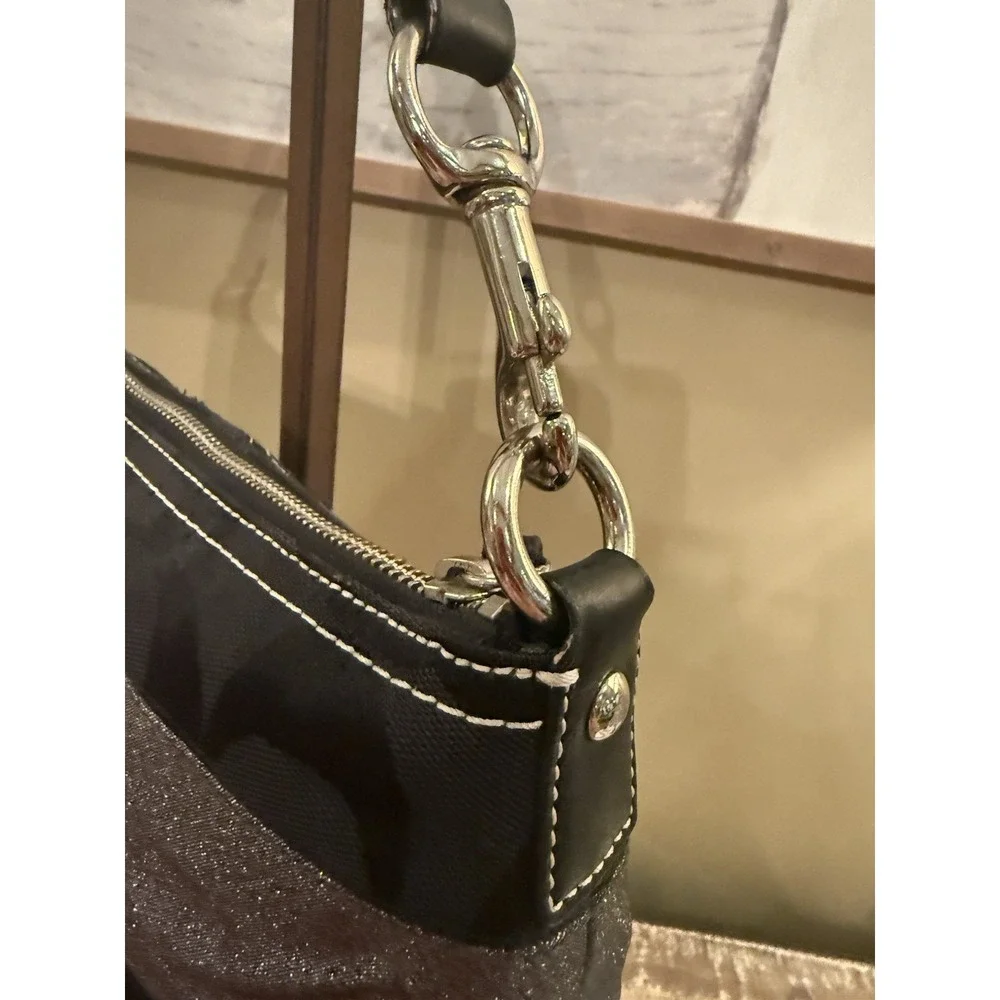 Coach signature black