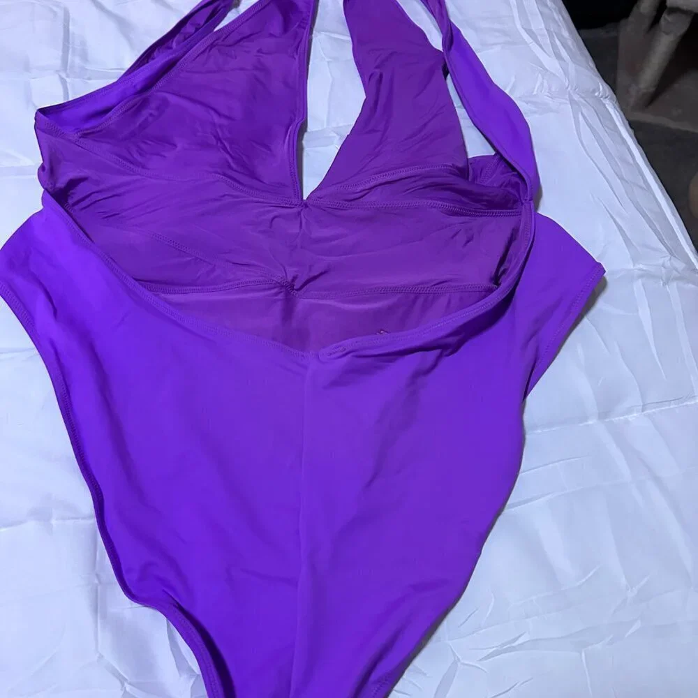 SKIMS color violet