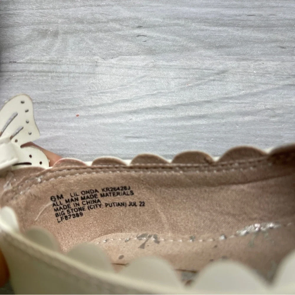 Seychelles white toddler