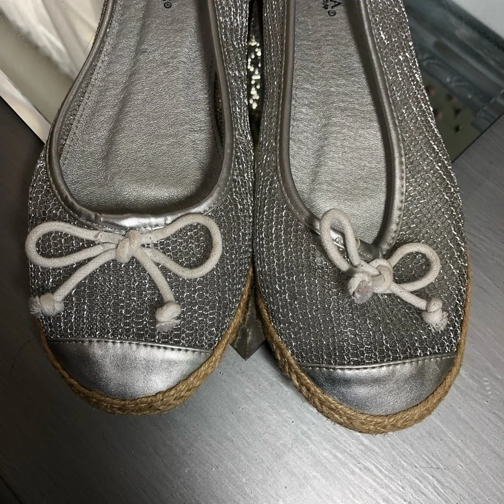 Patrizia womens espadrille