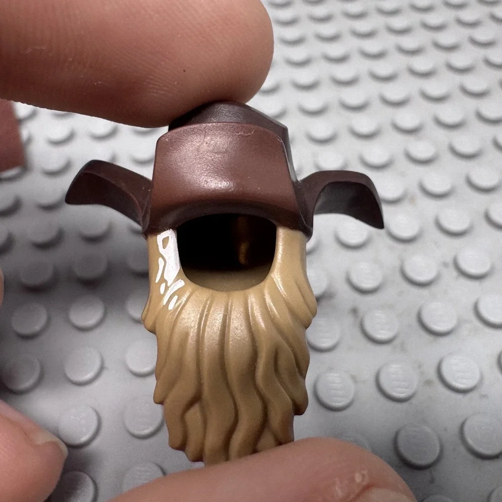Lego LOTR The Hobbit RADAGAST Minifig Hat Beard, Brown Pants and Cape 79014 Only