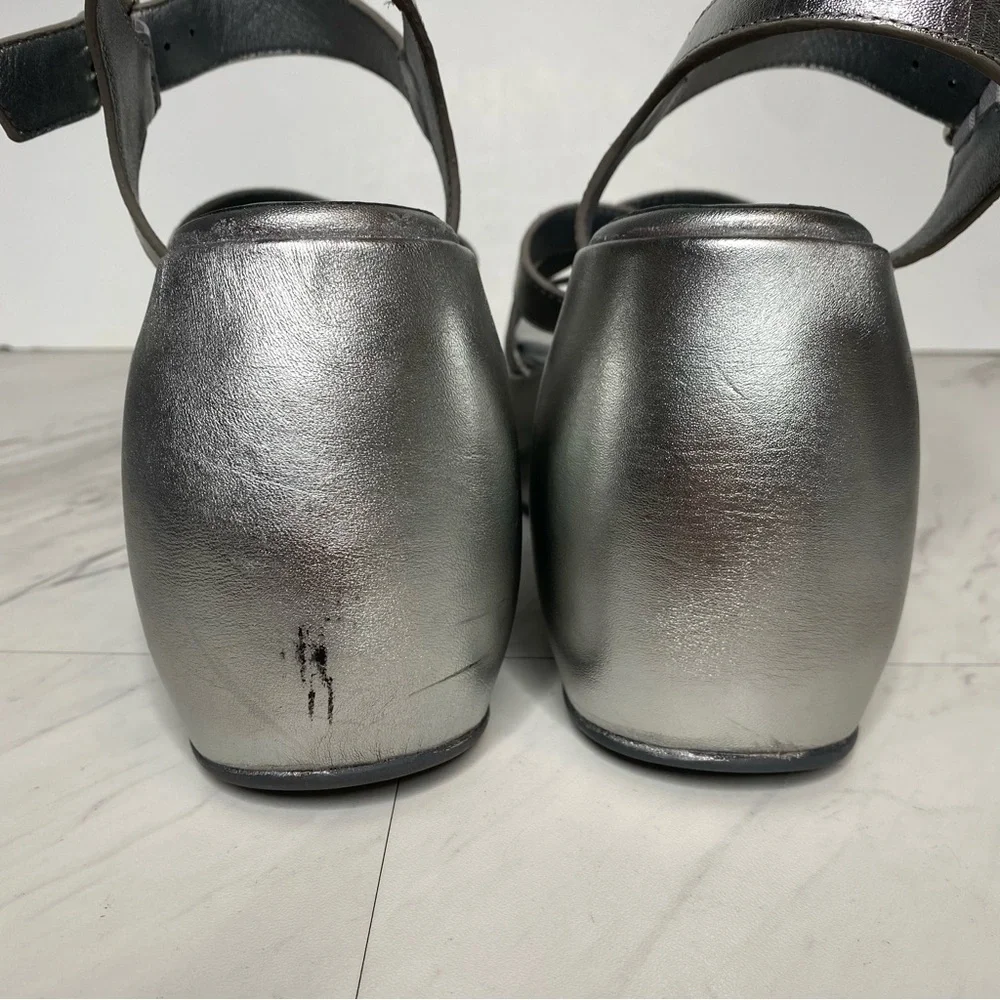 New! Free People Brooklyn Silver Leather Ankle Strap Sandal 9 1/2
