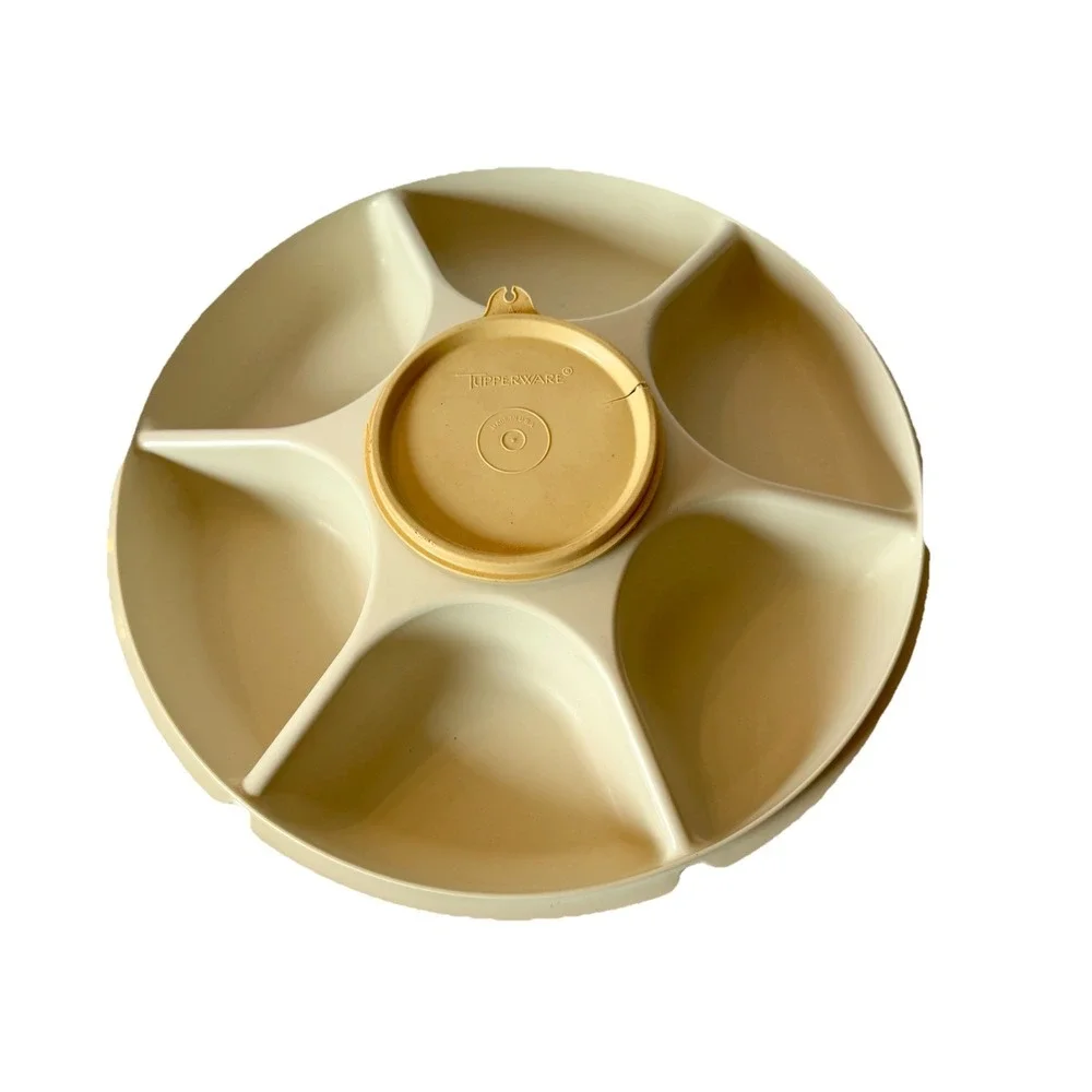 Tupperware vintage divided