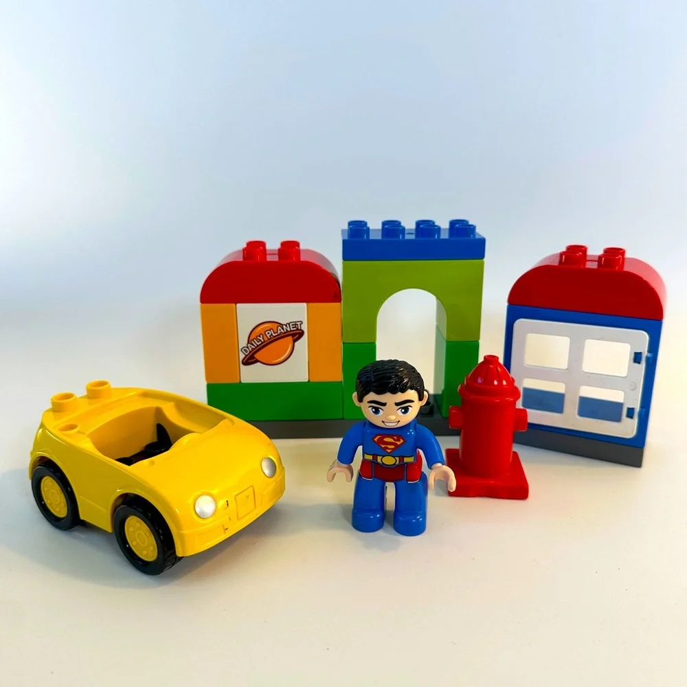 Lego Superman Rescue 10543 DUPLO Minifigure Building Set Near‎ Complete Retired