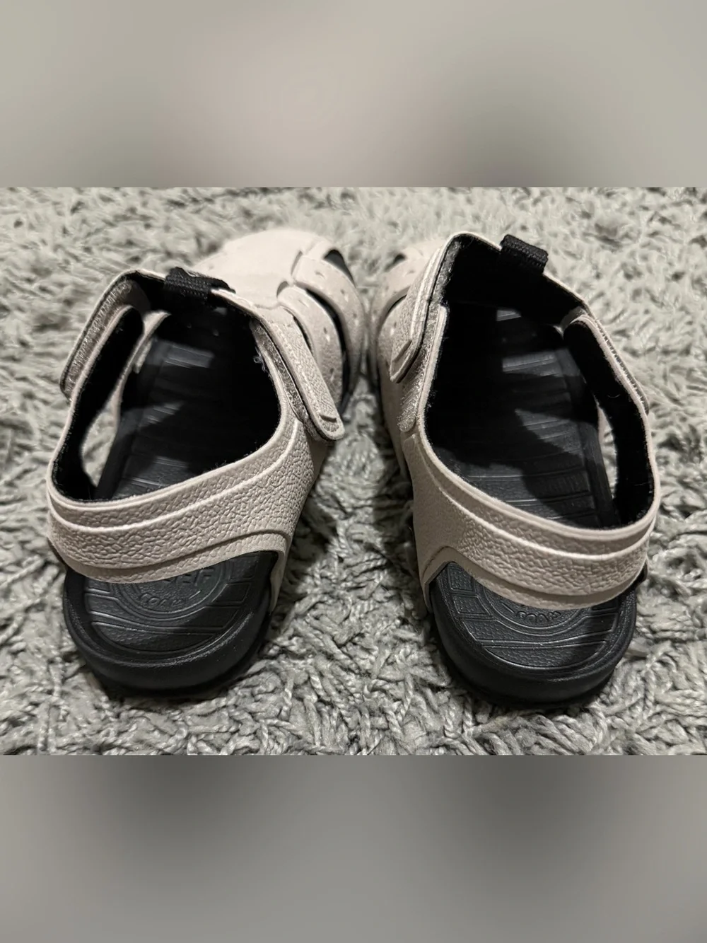 Reef **never worn**