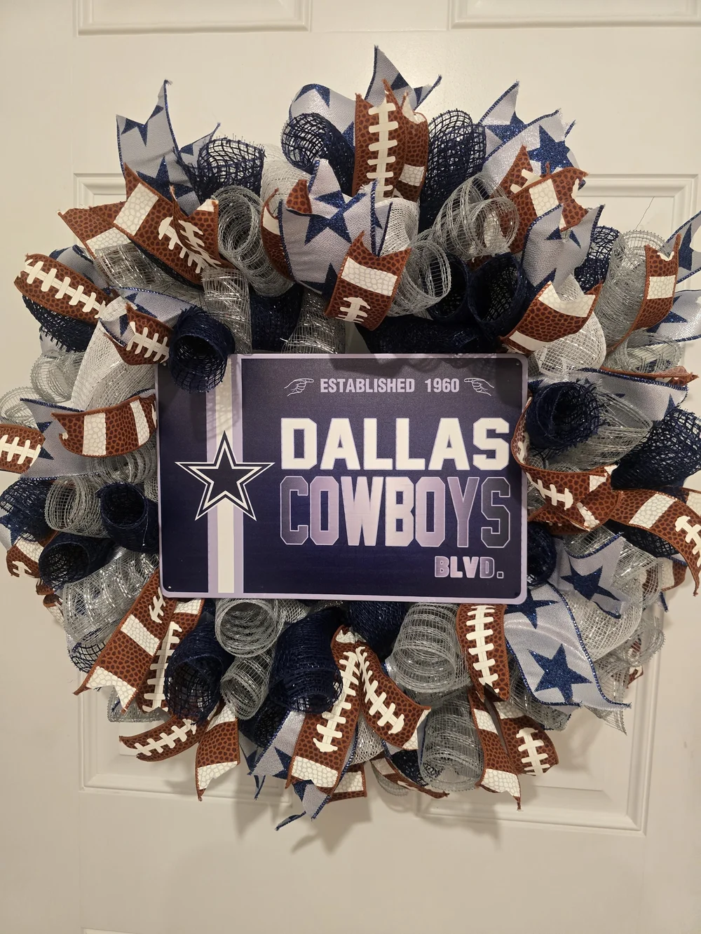 W162 – Dallas Cowboys Football Wreath Handmade Dallas Cowboys football wreath
