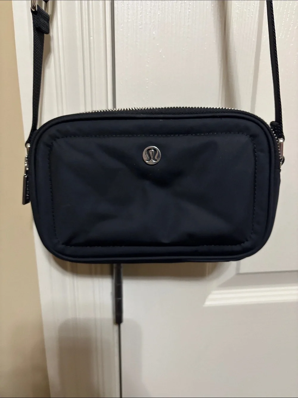 lululemon athletica compact black