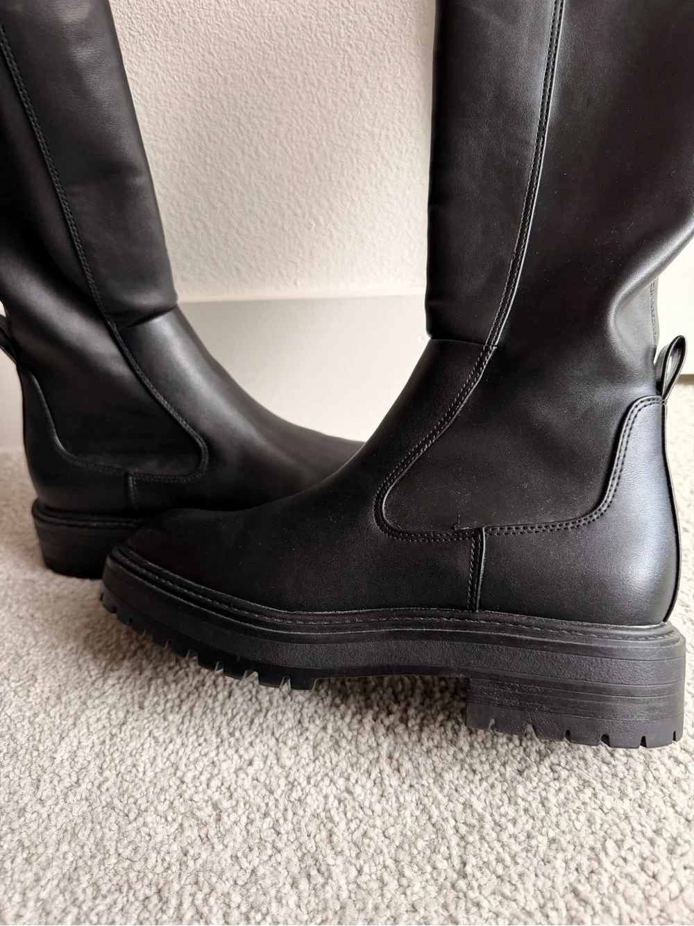 Zara timeless black