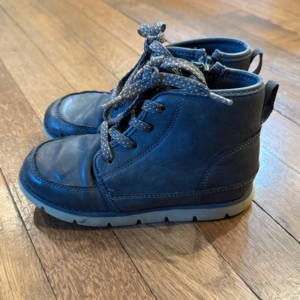 OshKosh B'gosh | Gray Chukka Boots for Toddler Boys