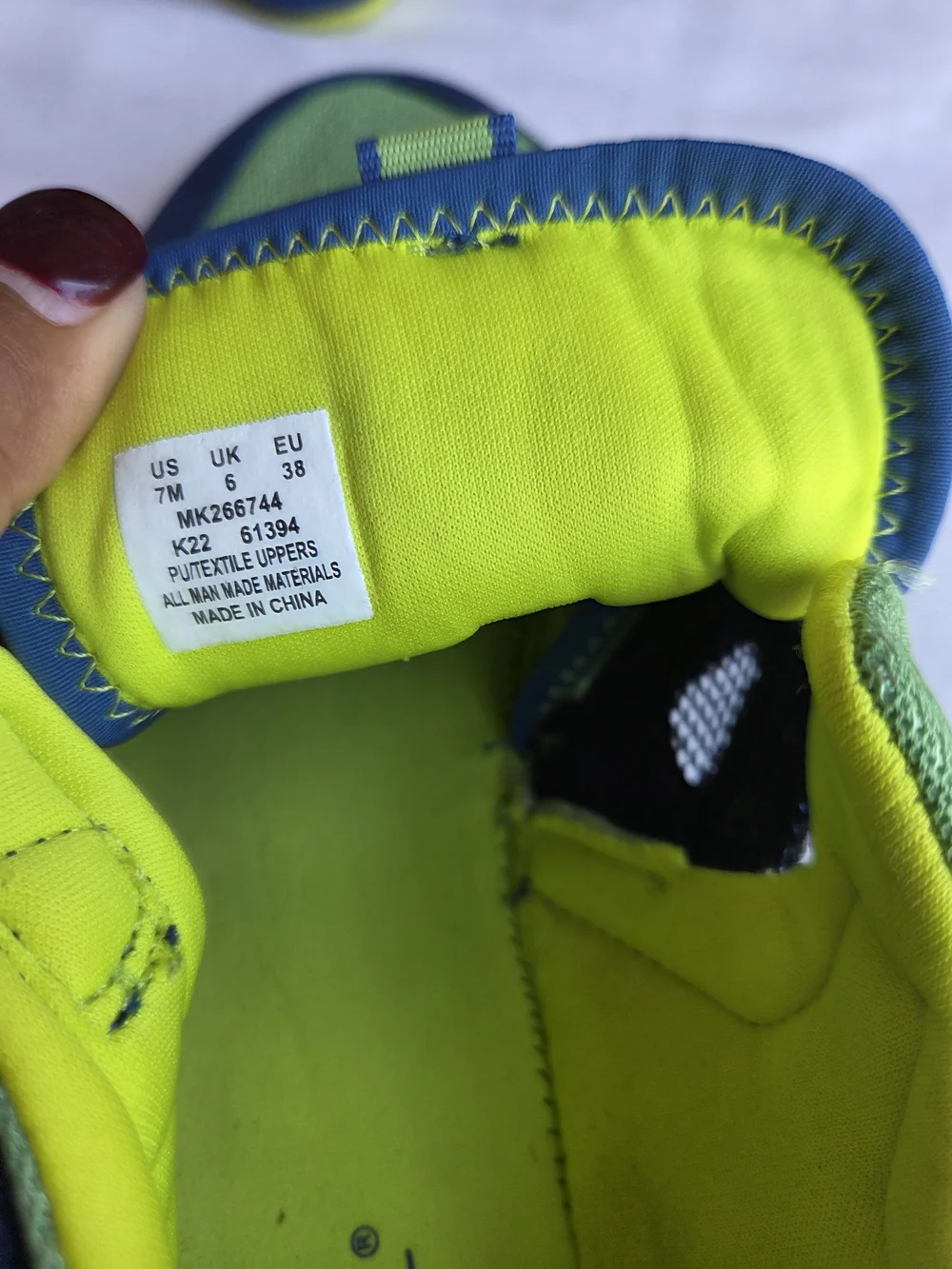 Merrell hydro glove