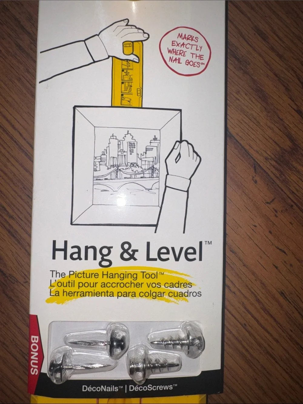 Hang & Level Picture Hanging Tool - C1.RBk.M