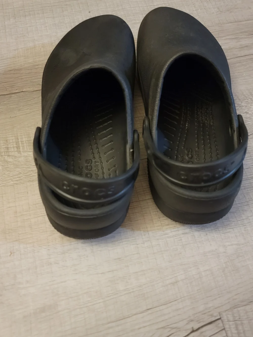 CROCS lightweight easy